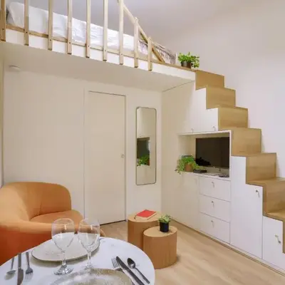 Beautiful studio in small house near Eiffel Tower