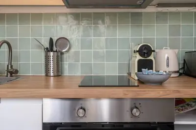 Cuisine ou kitchenette dans l'établissement Cocon aux portes de Paris | By Airnest