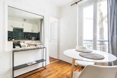 Cuisine ou kitchenette dans l'établissement Cocoon in the heart of Batignolles | By Airnest