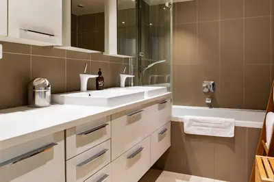 Salle de bains dans l'établissement Vivez Paris en famille - 3 chambres by 93 LaF