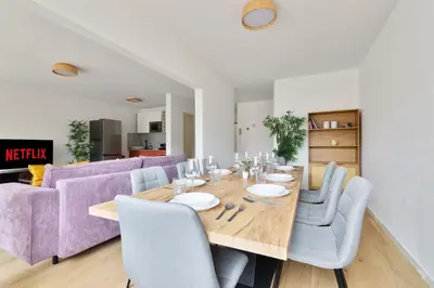 Plan de l'établissement Appartement Quartier Canal Saint Martin Free Netflix
