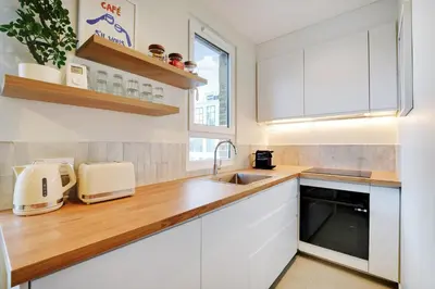 Cuisine ou kitchenette dans l'établissement Luxury Duplex