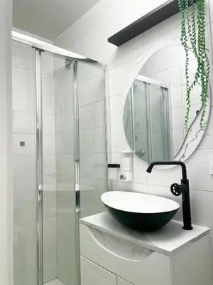Salle de bains dans l'établissement Arina & Julien La Défense-Paris