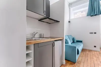 Cuisine ou kitchenette dans l'établissement Luxury LOFT 6P - Arc de Triomphe