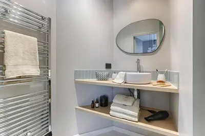 Salle de bains dans l'établissement Luxury Studio 2P - Marais - Bastille