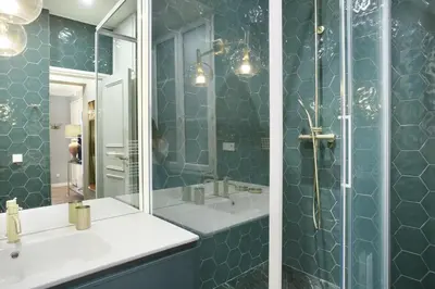 Salle de bains dans l'établissement Résidence Opéra by Studio prestige