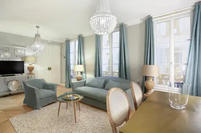 Coin salon dans l'établissement Résidence Opéra by Studio prestige