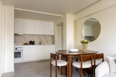 Cuisine ou kitchenette dans l'établissement Residence Champs Elysees - Ponthieu