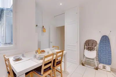 Plan de l'établissement Appartement spacieux à deux pas de Notre-Dame