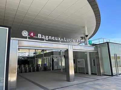 Plan de l'établissement V - Villa 2022 PARIS EXPO-3min metro-8 rooms-12 beds