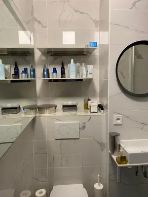 Salle de bains dans l'établissement Appartement spacieux et cosy Champs Elysées Arc de triomphe