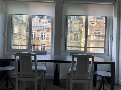 Plan de l'établissement Appartement spacieux et cosy Champs Elysées Arc de triomphe