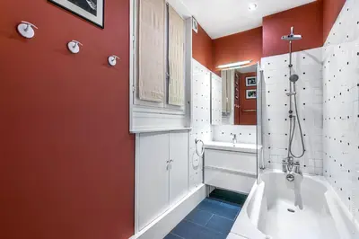 Salle de bains dans l'établissement Gros Caillou - Grenelle 2bdr