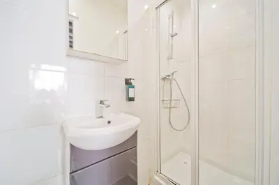 Salle de bains dans l'établissement Cléry 45