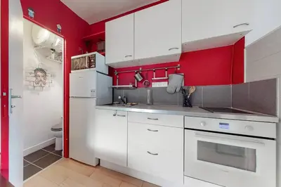 Cuisine ou kitchenette dans l'établissement 2 pièces Lumineux & Calme (28m²)