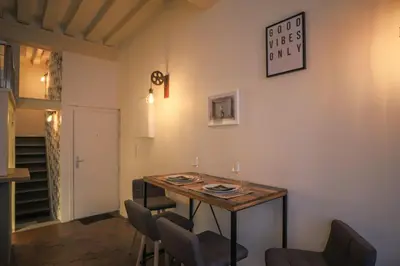 Plan de l'établissement Le Marais - Charlot - Appartement de caractere