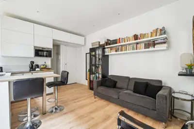 Cuisine ou kitchenette dans l'établissement L'Oasis Urbaine - Proche Belleville et Parmentier