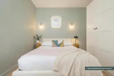 Un ou plusieurs lits dans un hébergement de l'établissement PoeticStay - Montmartre