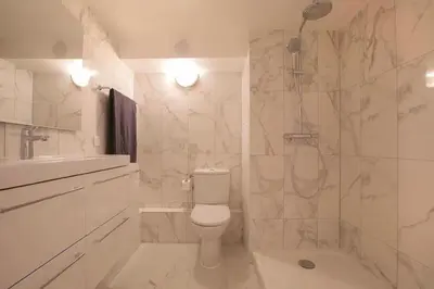 Salle de bains dans l'établissement Love in marais