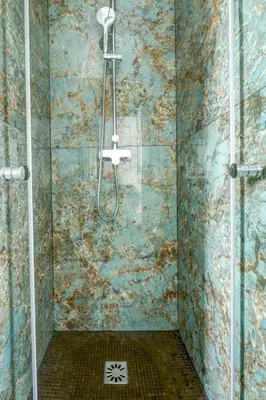 Salle de bains dans l'établissement Duplex 4 pax- cour privée