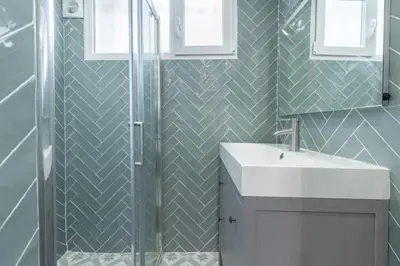 Salle de bains dans l'établissement Au pied du Sacré coeur - 5 pers