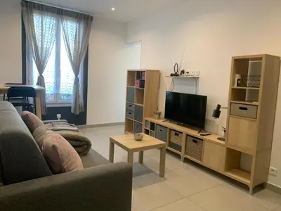 Télévision ou salle de divertissement dans l'établissement STUDIO MOLIERE