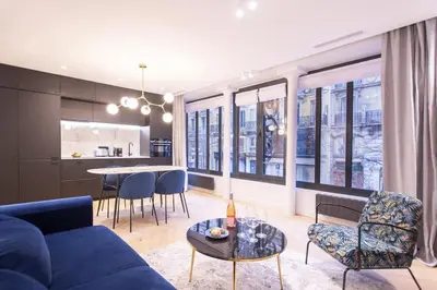 Coin salon dans l'établissement Chic & Fully-Equipped Apartment in Le Marais