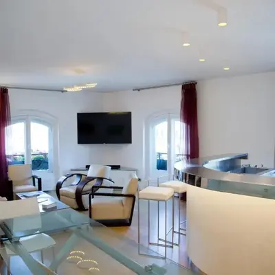 Apolline - Luxury 3BR Suite Quai Saint-Michel Cathedral Views