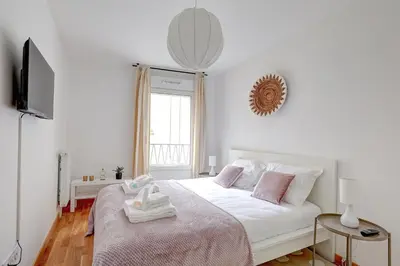 Un ou plusieurs lits dans un hébergement de l'établissement 340 Suite Emile - Superb apartment