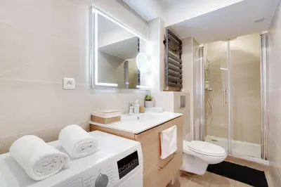 Salle de bains dans l'établissement Charming FLAT - Père Lachaise