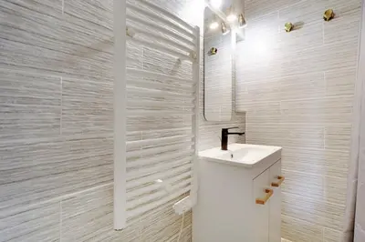 Salle de bains dans l'établissement Paris Marais Beaubourg Area