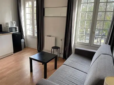 Cuisine ou kitchenette dans l'établissement Studio Paris 14