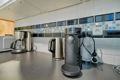 Plateau bouilloire dans l'établissement Agréable studio proche Paris et Porte de Versailles