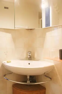 Salle de bains dans l'établissement 26 m love cocoon with Eiffel Tower view