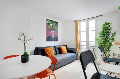 Coin salon dans l'établissement Modern apartment - 2BR-4P - Sacré-Cœur