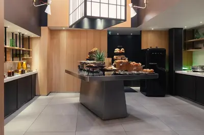 Cuisine ou kitchenette dans l'établissement Le Cinq Codet