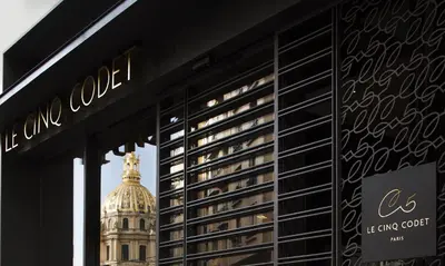 Certificat, récompense, panneau ou autre document affiché dans l'établissement Le Cinq Codet