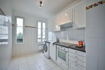 Cuisine ou kitchenette dans l'établissement 3D#Appart 6Pers#2 Chambres#Commerce#Paris 15#AC