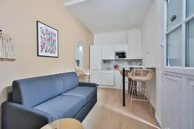 Cuisine ou kitchenette dans l'établissement 0#Appart 4Pers#1 Bedroom#Paris 15#Commerce#AC