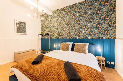 Un ou plusieurs lits dans un hébergement de l'établissement GARE DE LYON 12e, suite 1 chambre 2 à 4P