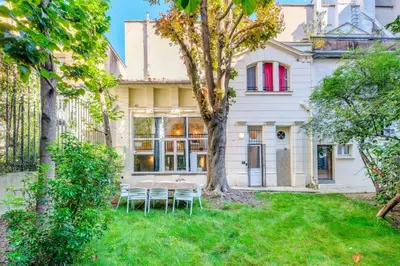 Jardin de l'établissement MONTMARTRE Sacré-Coeur, appartement jardin 6 à 8P