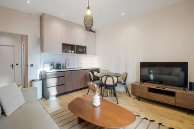 Cuisine ou kitchenette dans l'établissement 11.Appart 4Pers#1 Bedroom #Père Lachaise #Nation