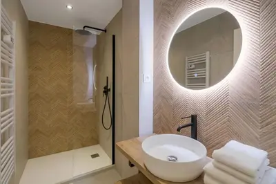 Salle de bains dans l'établissement 21.Appart 4Pers#1 Bedroom #Père Lachaise #Nation