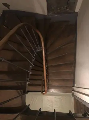 Plan de l'établissement STUDIO CŒUR VIEUX PARIS. Pied du métro.Tout équipé