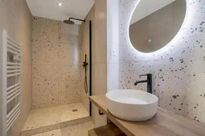 Salle de bains dans l'établissement 41.Appart 4Pers#1 Bedroom #Père Lachaise #Nation