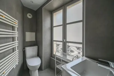 Salle de bains dans l'établissement Paris, Opéra 4...So parisian Apartment