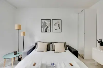 Plan de l'établissement Charmant studio 2P - Arc de Triomphe - Porte Maillot