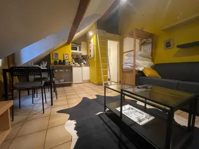 Cuisine ou kitchenette dans l'établissement Montmartre Sacré Cœur - Appartement Martyrs