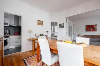Cuisine ou kitchenette dans l'établissement Veeve - Flowers from Paris