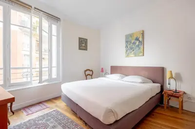 Un ou plusieurs lits dans un hébergement de l'établissement Veeve - Flowers from Paris